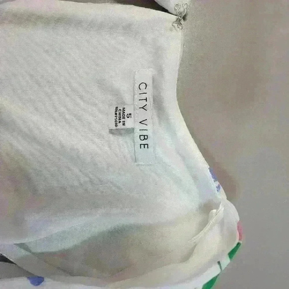 City Vibe Short Sleeve Dress Size 5 Abstract Print - Picture 5 of 16